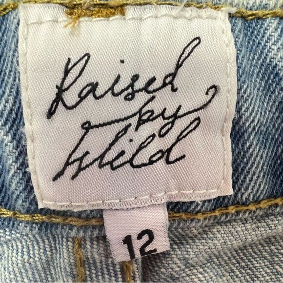 Raised By Wild Treetops Light Washed Denim Shorts Size 12 - Picture 3 of 6